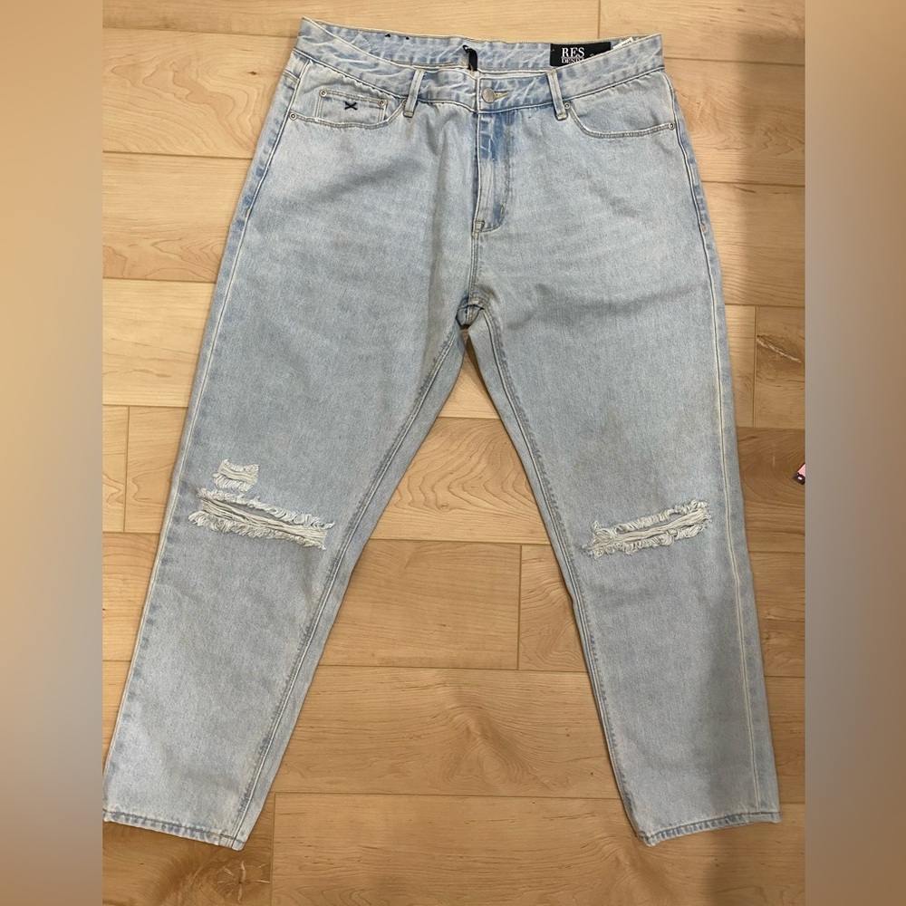 Res Denim Ripped on knees